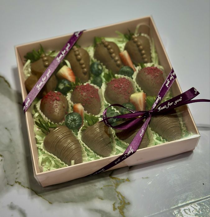 Клубника в шоколаде// идеальный подарок