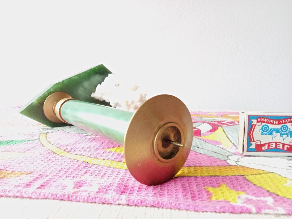 Подсвечник СССР ( нефрит , коралл , бронза )