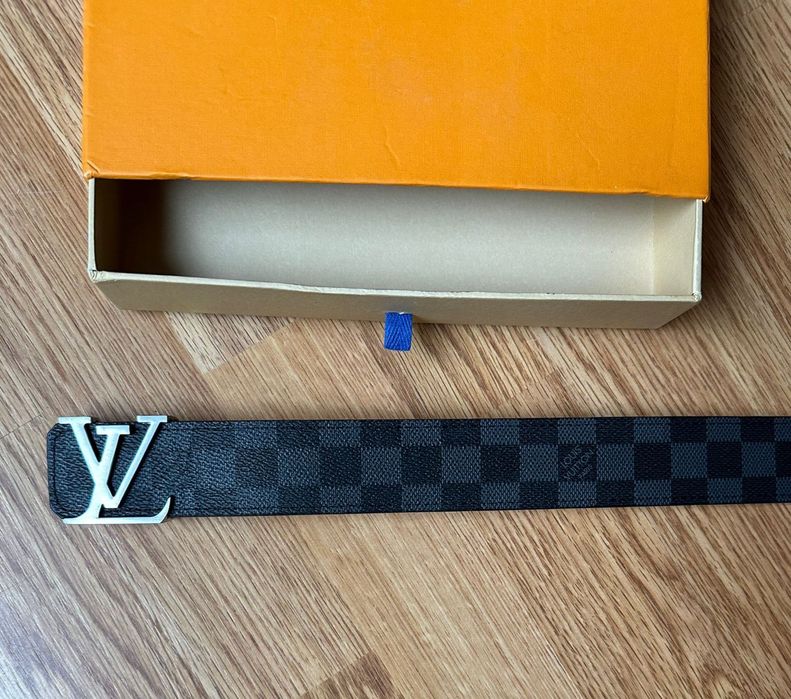 Louis Vuitton колан