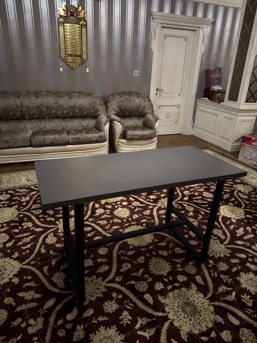 Продам качесвенный стол