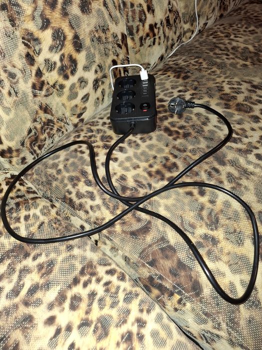 Разклонотел с 3 контакта, 3 usb A и 3 usb C