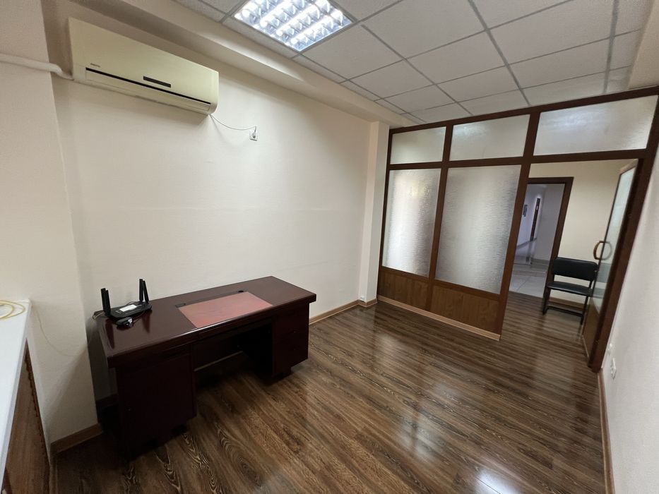 Аренда под офис метро Алайский! С мебелью вкл Коммуналко! 54м2 2комнат