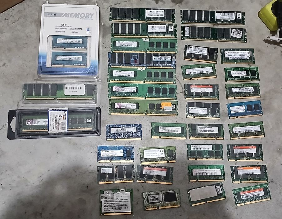 Memorii Ram Laptop/Pc // 512/1Gb/2gb /4gb