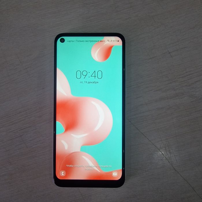 Продам телефон Samsung А11.