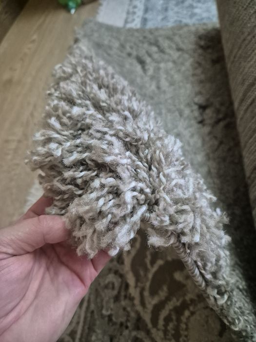 Продам  ковровую дорожку.