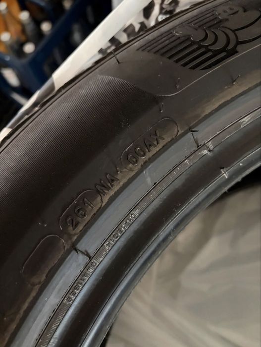 MICHELIN  PILOT Alpin 5 SUV 275/45 R 22  DOT  23  7 mm