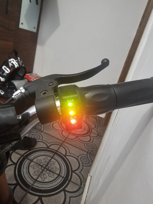 Motocicleta electrica pentru copii