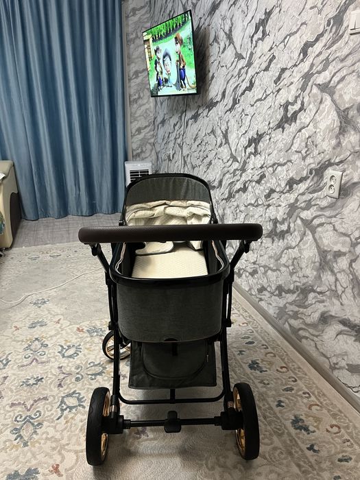 Продается коляска Aimile