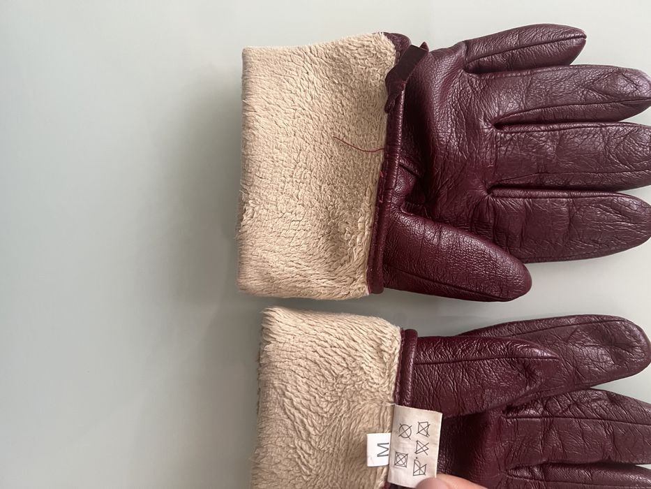 Manusi 100 % piele. Marimea M.