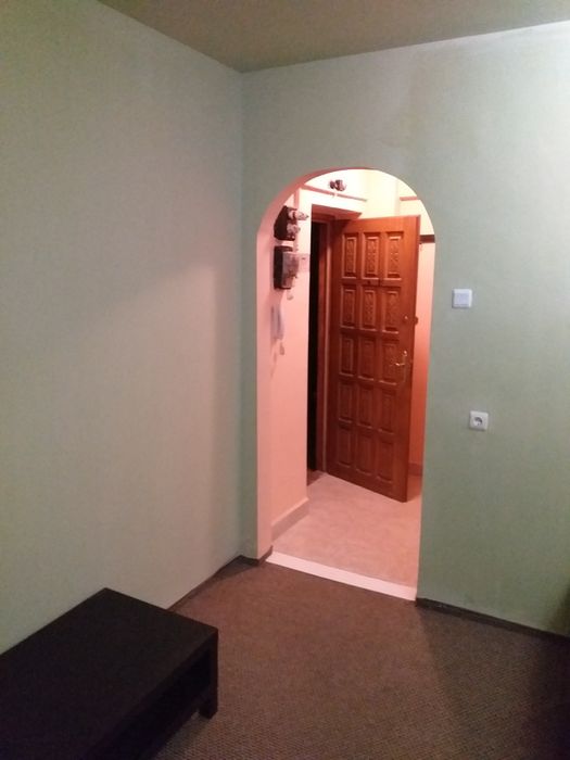 Vind apartament 2 camere  str  B Delavrancea