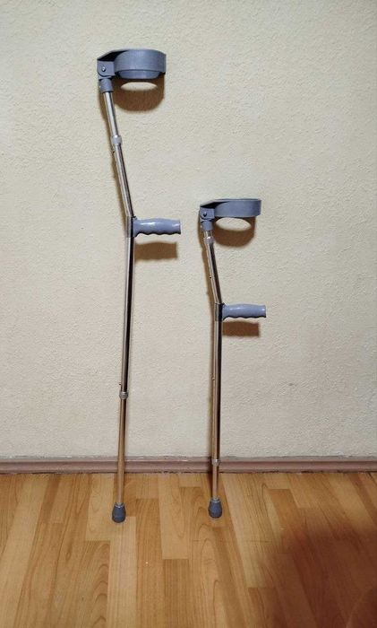 Доставка. Локтевой костыль, подлокотник