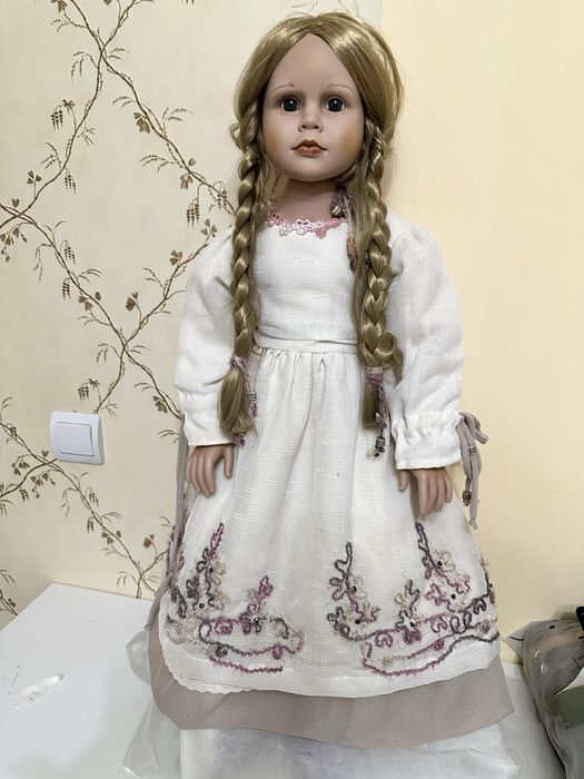 Papusa de colectie stantata