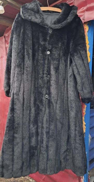 Palton lung din blana naturala