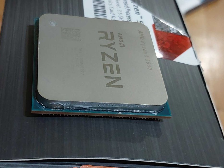 AMD Ryzen 5 5600, 6-ядрен, AM4 - със ЗАБЕЛЕЖКА !