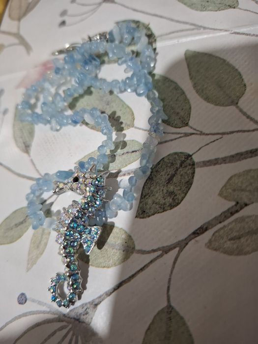 Colier acvamarin cu lungimea de 44 cm