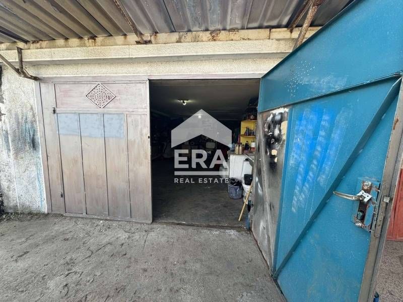 Гараж в кв. Дружба 1 гр. Хасково