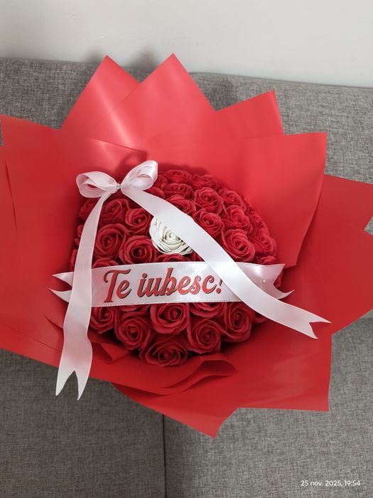 Buchete din trandafiri de sapun,si trandafiri cu sclipici