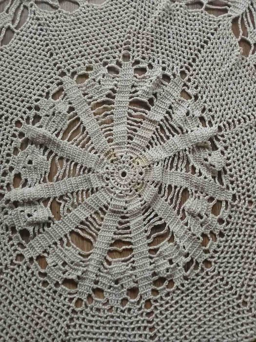 Копринена покривка, каре