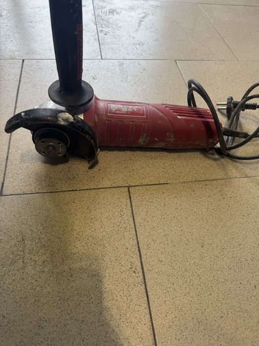 Ъглошлайф Raider