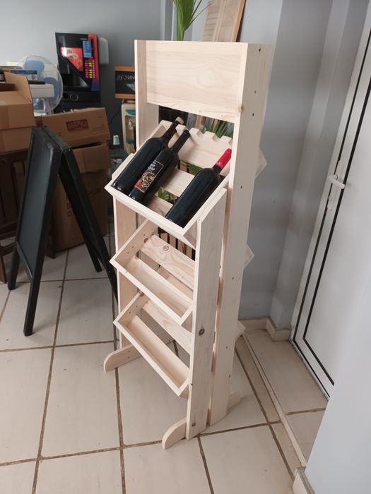 Стелажи,  шкафове,  етажерки