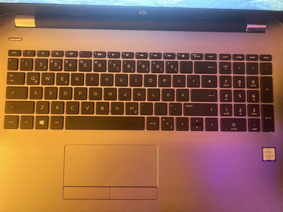 HP лаптоп / 8GB RAM / SSD / Intel Core / Отлично състояние