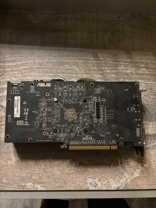 Asus RX570 4g AMD radeon(рх570)