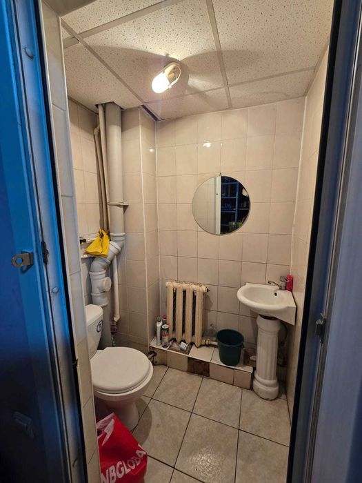 продам ДВУХЭТАЖНОЕ здание в районе рынка