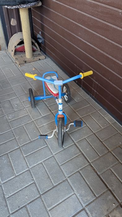 Детский трехколесный велосипед