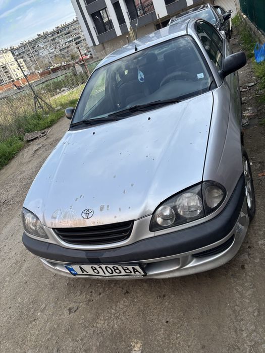 Тойота Авенсис  1999г.