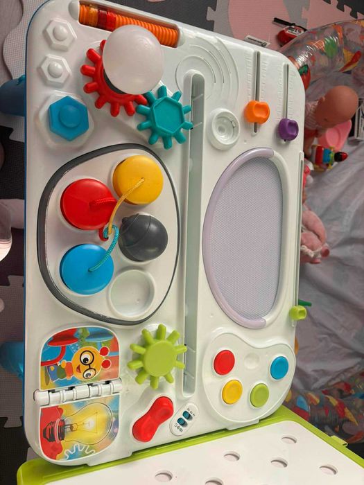 Centru activitati Baby Einstein Curiosity