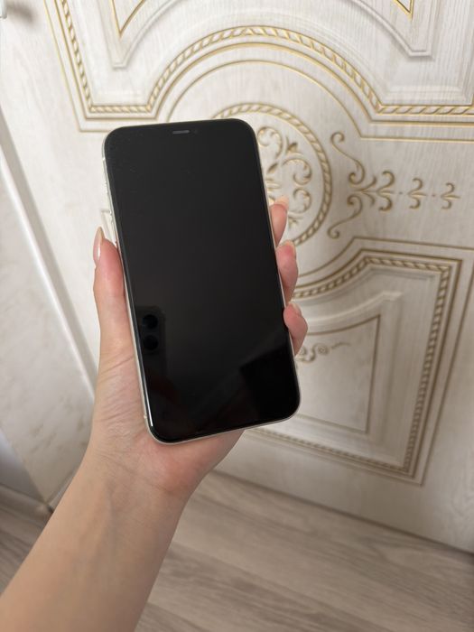 Продам Iphone 11 64гб