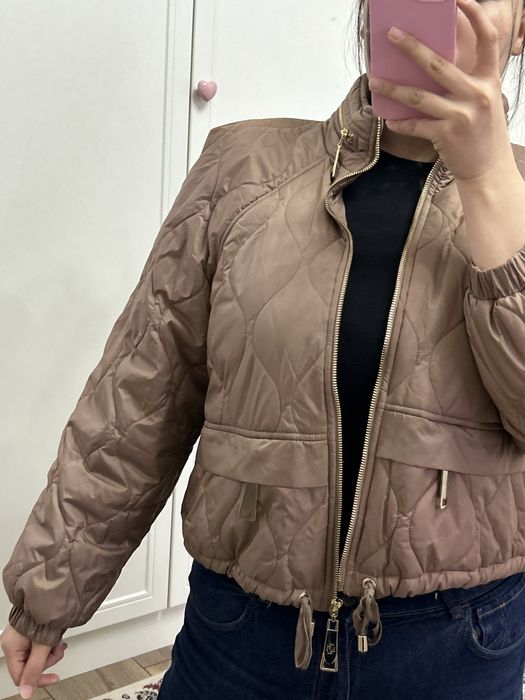 Продам куртку LASAGRADA