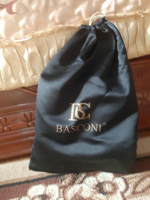 Продам туфли Баскони