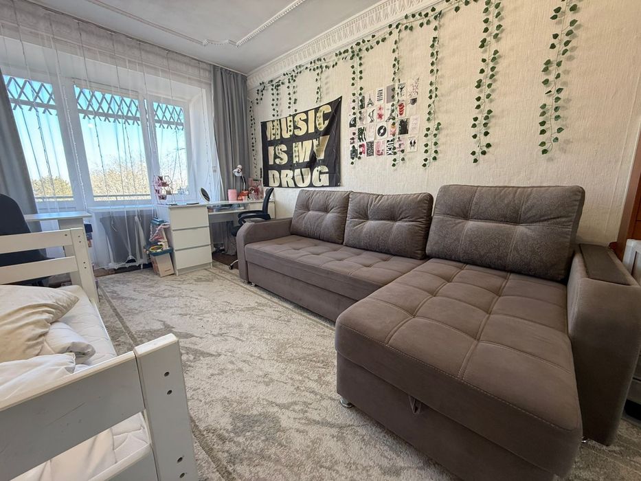 Продам диван в отличном состоянии