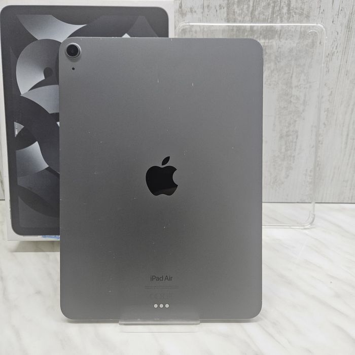 IPad Air 5Th 64GB WIFI Space Grey Zeus Amanet Vitan  5977