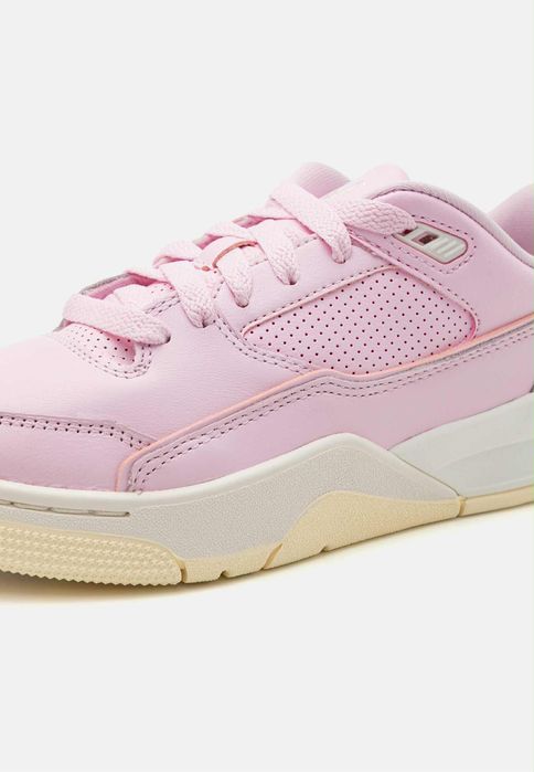 Дамски снейкъри Jordan Flight