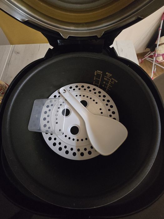 Мултикукър Philips HD2151