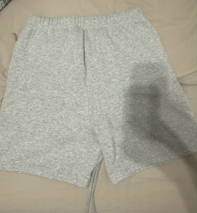 Pantaloni essentials