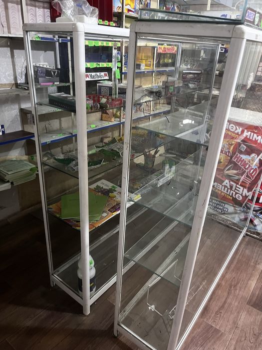 Продам витринный стеллаж