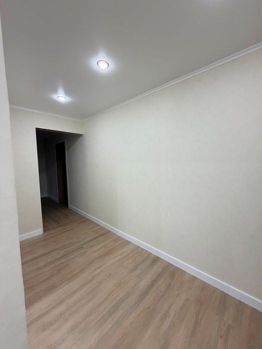 Продам квартиру 3-х комнатную