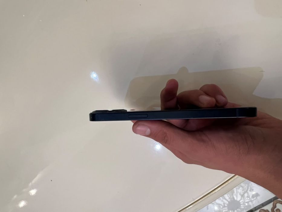 Продам iPhone 13 256гб