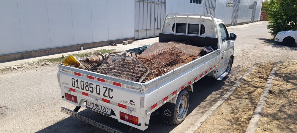 Metallom. Metalom. Toshkent shahar bo'ylab olib ketamiz.