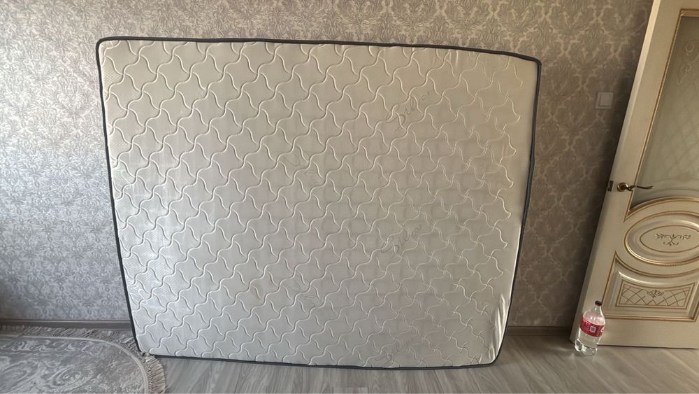 Матрас двухспалка в отличном состоянии