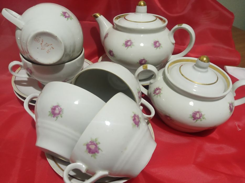 Чайный сервиз середины прошлого века
