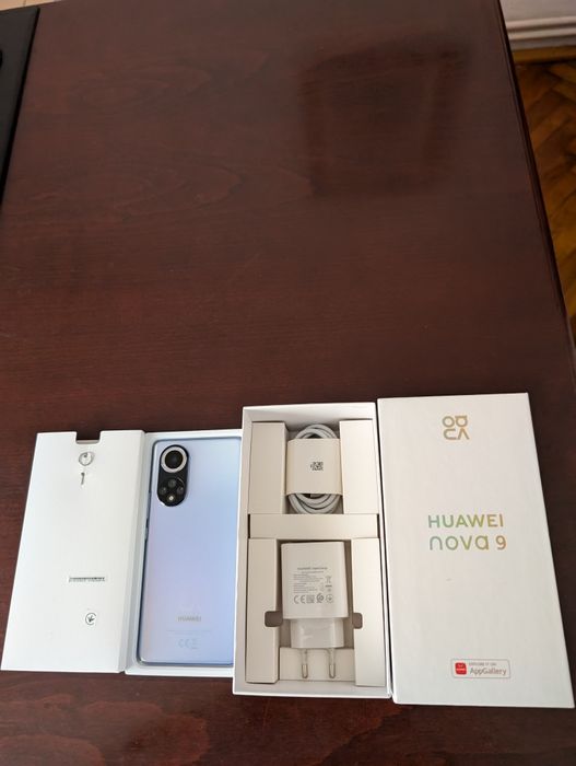 Telefon Huawei Nova 9 Dual  sim + smartwatch Apple