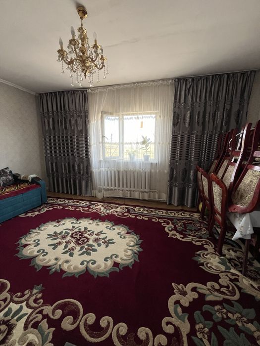 Продается большой дом, очень срочно.
