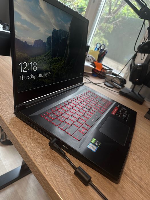Гейминг лаптоп MSI Thin 9RCX