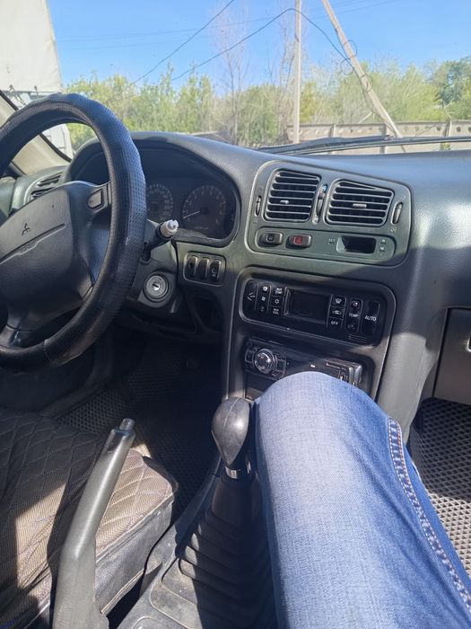 Митсубиси Галант
