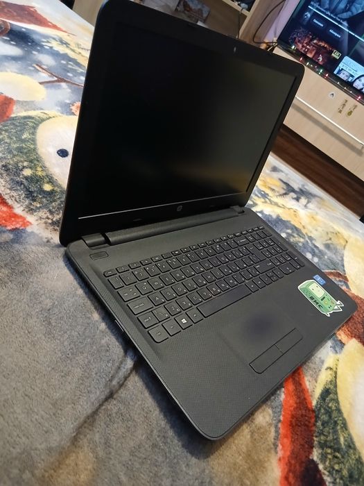 Лаптоп HP 250 G4 в добро състояние