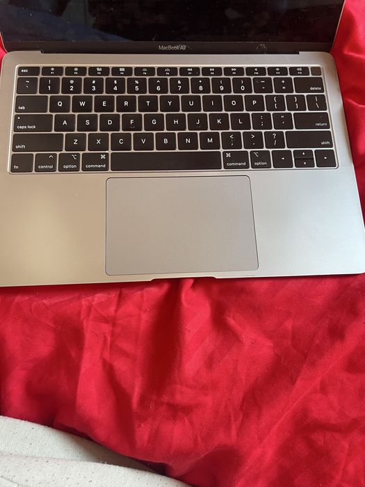 Macbook air 2018 8/128